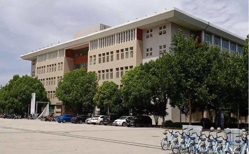 河南一所在行業(yè)內(nèi)知名度非常高的大學(xué),知道的考生都不愿錯(cuò)過(guò)